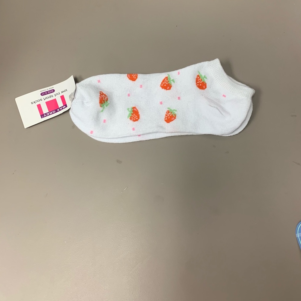 Socks Women's Max Grey low cut sport strawberry